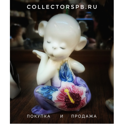 Статуэтка "Обезьяна с цветком". Павоне. Pavone. 