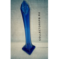 Ваза для одного цветка. "Берцовая". Синее (кобальтовое) стекло. СССР. Высота: 34,5 см. 