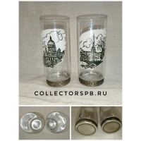 Две стопки с видами Ленинграда. Стекло, основание мельхиор. СССР. Высота: 9,8 см.
