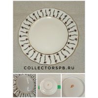 Пирожковая тарелка из сервиза "Розовая роза". Фарфор ЛФЗ СССР. Роспись. 