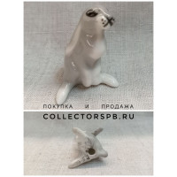 Статуэтка Ушастый заяц. Фарфор ЛФЗ СССР. В отличном состоянии. 