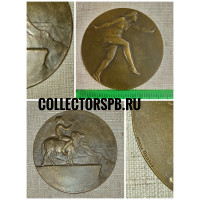 Настольная медаль "Танцовщица Айседора Дункан". Гравер DROPSY Henry (1885-1969). Диаметр: 5 см. Бронза.