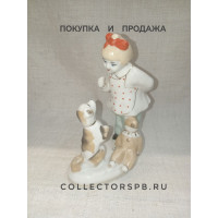 Статуэтка  "Девочка с собакой" или  "А, ну ка, отними!". Фарфор ЗХК Полонне. СССР. 