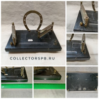 Основание для чернильного письменного прибора. Камень мрамор, бронза.