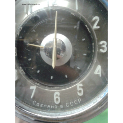 Автомобильные часы от ГАЗ-21 "Волга"